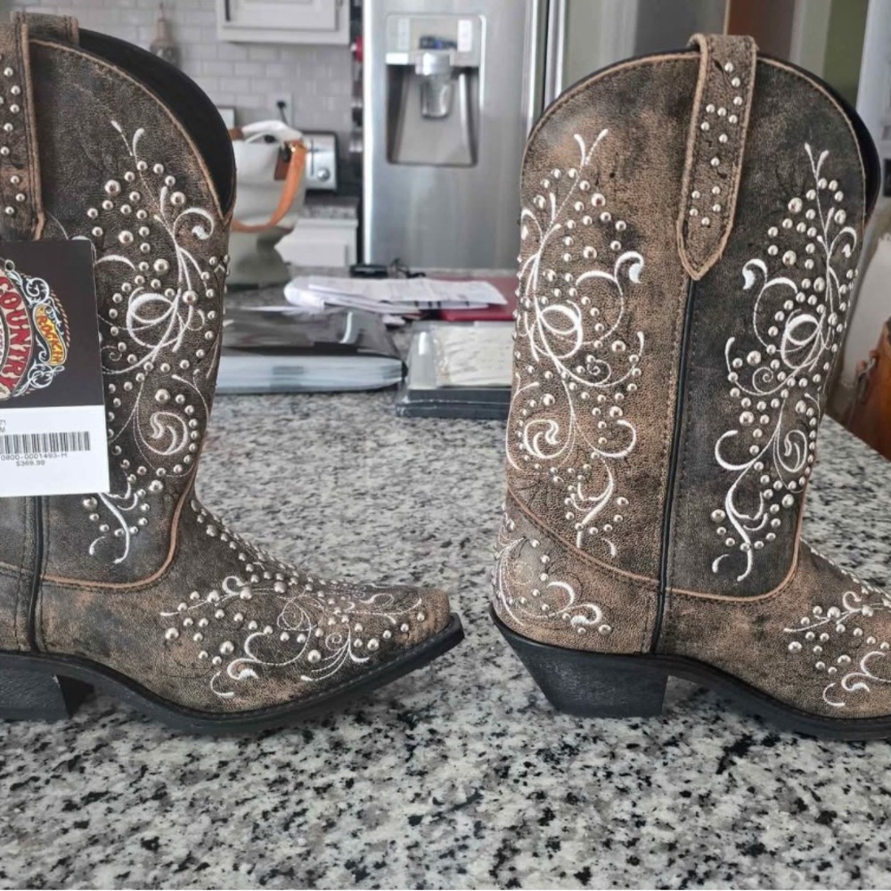Brown Embroidered Western Boots